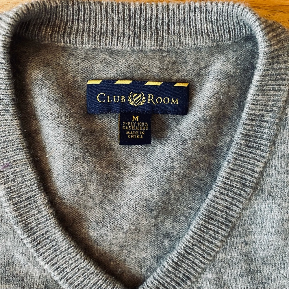 Pure cashmere  M men’s dark heather grey sweater. EUC - Picture 3 of 5